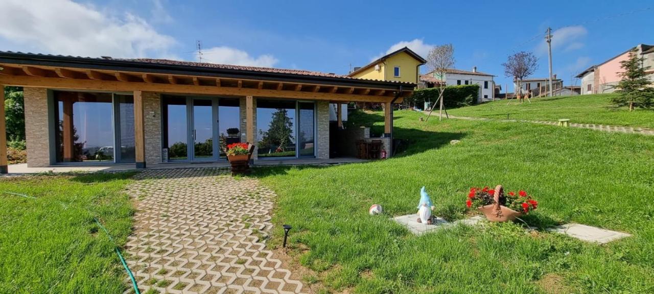 Casa Vacanza Con Piscina,Area Giochi Bambini. Santa Maria della Versa Luaran gambar