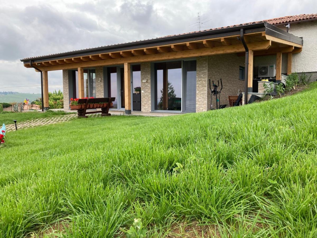 Casa Vacanza Con Piscina,Area Giochi Bambini. Santa Maria della Versa Luaran gambar