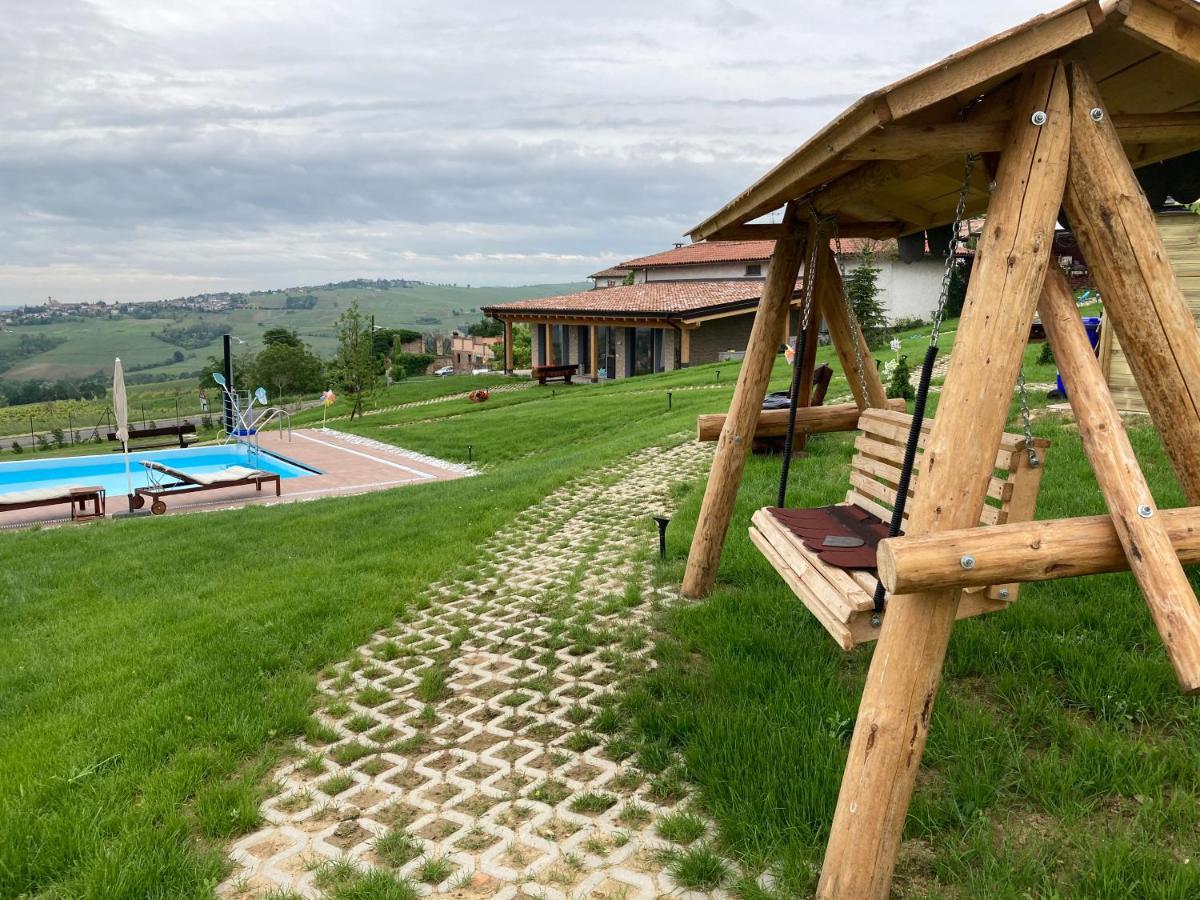 Casa Vacanza Con Piscina,Area Giochi Bambini. Santa Maria della Versa Luaran gambar