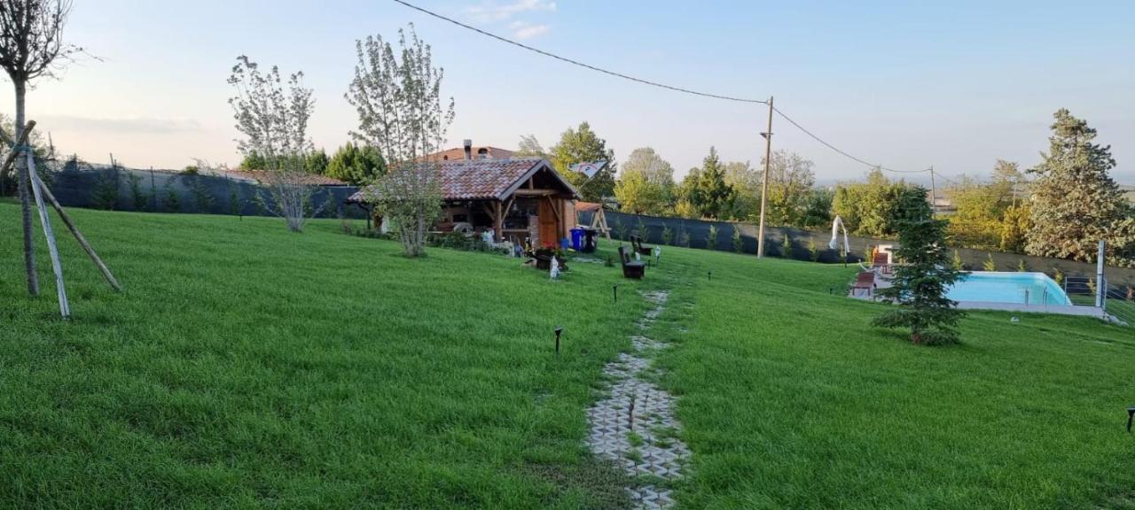 Casa Vacanza Con Piscina,Area Giochi Bambini. Santa Maria della Versa Luaran gambar