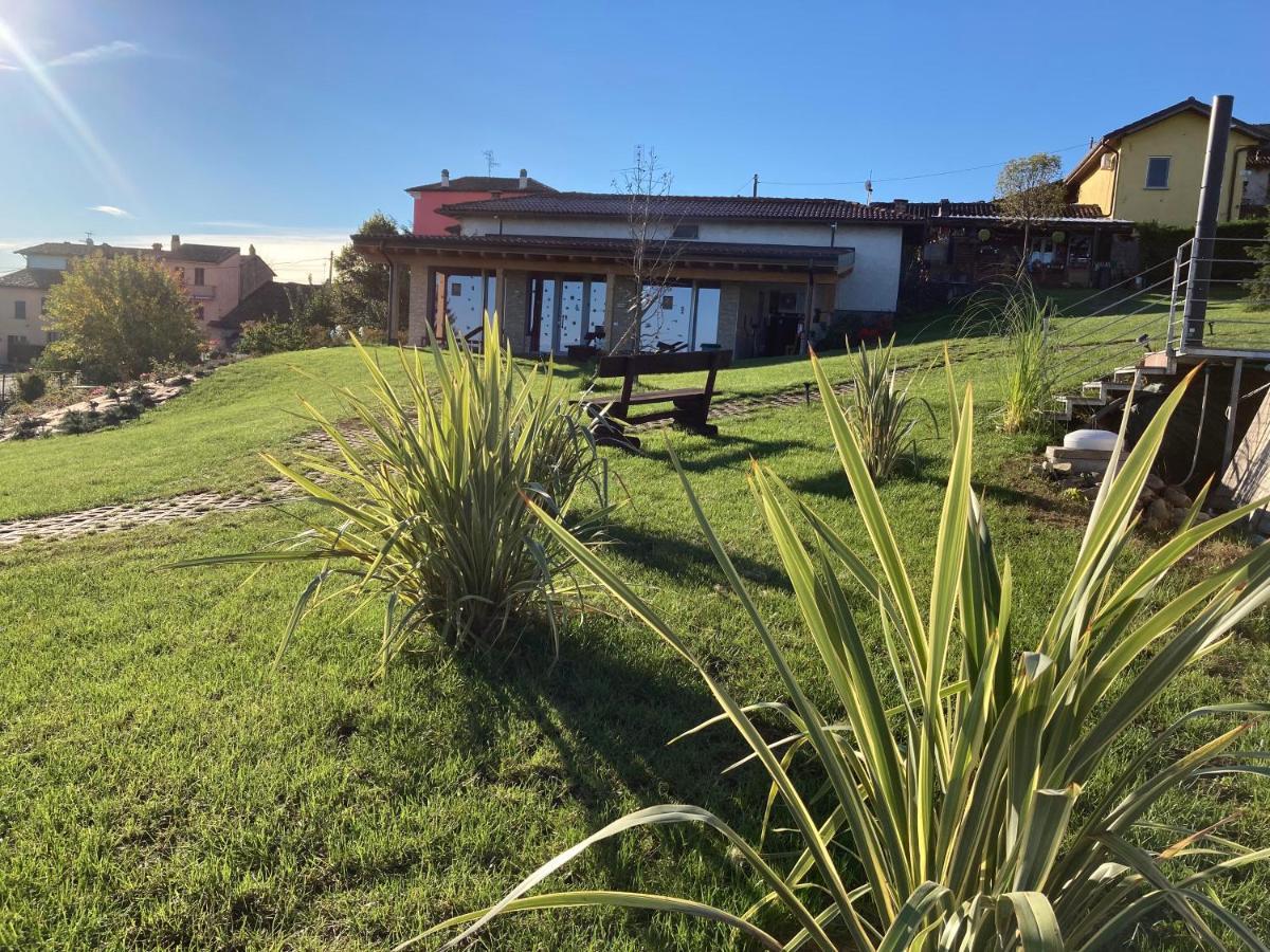 Casa Vacanza Con Piscina,Area Giochi Bambini. Santa Maria della Versa Luaran gambar