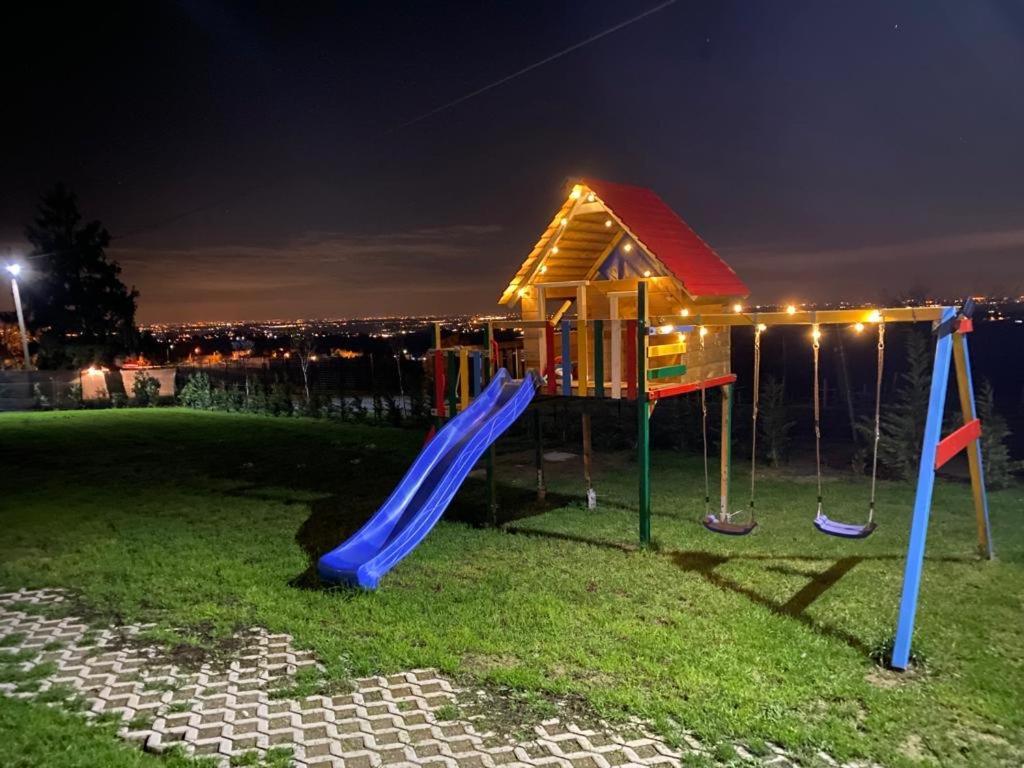 Casa Vacanza Con Piscina,Area Giochi Bambini. Santa Maria della Versa Luaran gambar