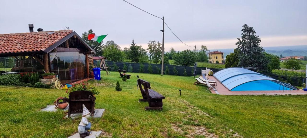 Casa Vacanza Con Piscina,Area Giochi Bambini. Santa Maria della Versa Luaran gambar