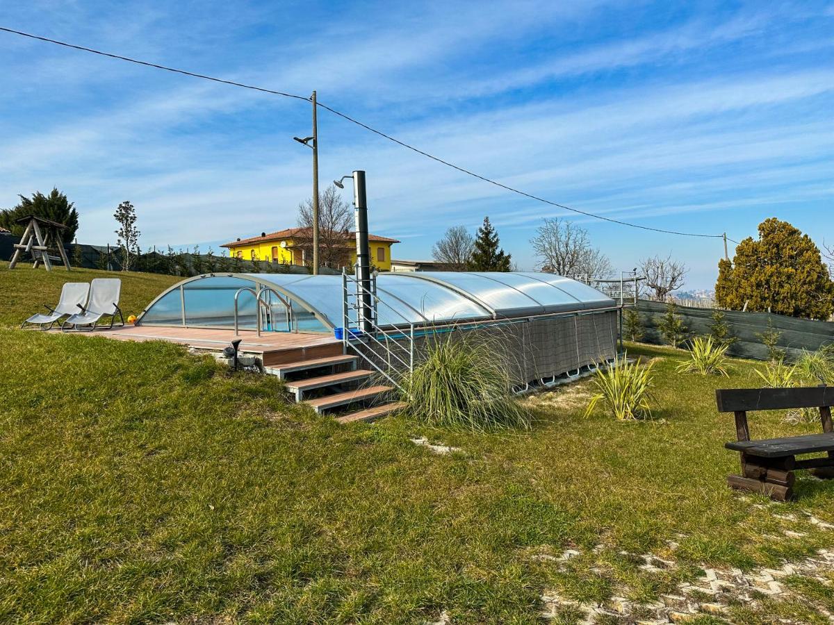 Casa Vacanza Con Piscina,Area Giochi Bambini. Santa Maria della Versa Luaran gambar